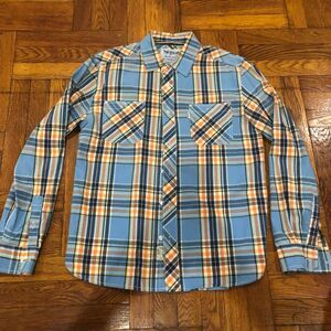 Levi's Strauss & Co. Men's Plaid Long Sleeve Button-Up Size Medium